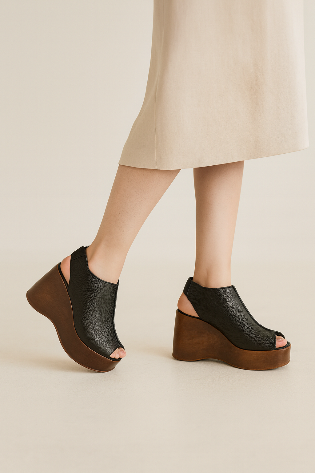 Sandália Black Leather Wooden - TS&CO